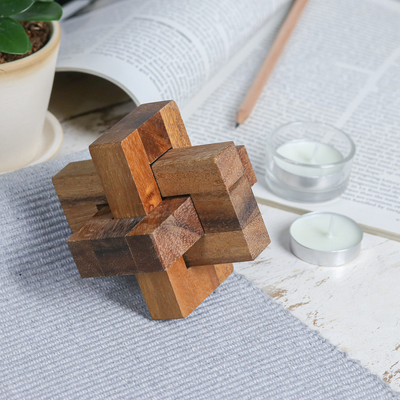 Holzpuzzle - Handgefertigtes Holz-Grat-Puzzle aus Thailand