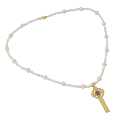 Collar colgante de perlas cultivadas chapado en oro - Collar con cruz morada de perlas cultivadas chapadas en oro de 22k