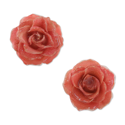 Pendientes de botón de rosa natural, 'Flowering Passion in Pink' - Pendientes de botón de rosa natural en rosa de Tailandia