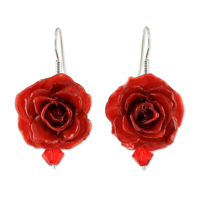 Ohrhänger aus natürlichen Rosen - Natürliche Rosen-Ohrhänger in Rot aus Thailand