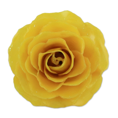 Natürliche Rosenbrosche - Kunsthandwerklich gefertigte natürliche Rosenbrosche in Gelb aus Thailand