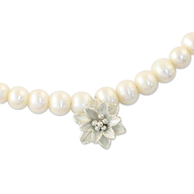 collar con colgante de perlas cultivadas - Tira de perlas cultivadas de agua dulce con colgante de plata Karen