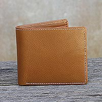 Mens leather wallet, Classic in Saddle Brown
