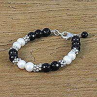 Onyx and cultured pearl beaded necklace, 'Magical Karen' - Onyx Silver and Cultured Pearl Bracelet from Thailand