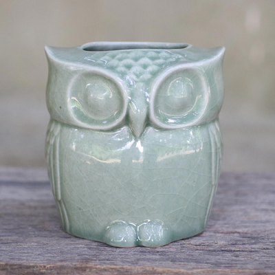 Keramik-Toilettenpapierhalter aus Celadon, 'Sleepy Owl' (Schläfrige Eule) - Toilettenpapierhalter in Eulenform aus Celadon-Keramik