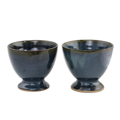 Tazas de cerámica, (par) - Tazas de té de cerámica con base azul índigo de Tailandia (par)