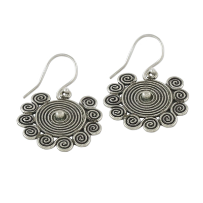 Pendientes colgantes de plata, 'Espirales vertiginosas' - Pendientes colgantes en espiral de plata Hill Tribe