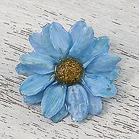 Broche de aster natural, 'Let It Bloom in Sky Blue' - Broche de flor de aster natural en azul cielo de Tailandia