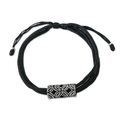 Silver pendant bracelet, 'Karen Seeds in Black' - Karen Silver Pendant Bracelet in Black from Thailand