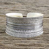 Sterling silver cuff bracelet, 'Silver Stunner' - Handcrafted Sterling Silver Cuff Bracelet from Thailand