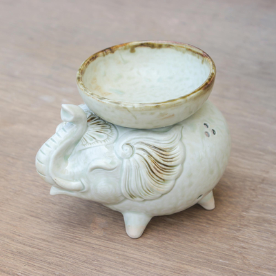Ölwärmer aus Keramik - Elefantenförmiger Keramik-Ölwärmer in Weiß aus Thailand