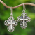 Pendientes colgantes de plata de ley - Pendientes colgantes de cruz de plata esterlina hechos a mano en Tailandia