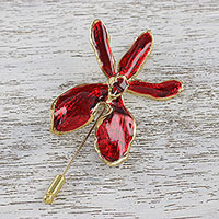 Gold-accented natural orchid stickpin, 'Chiang Mai Orchid'