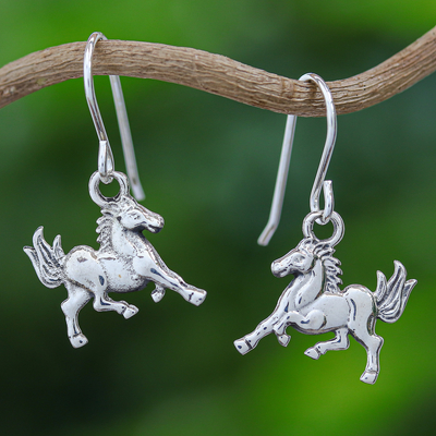 Pendientes colgantes de plata de ley - Pendientes colgantes de caballo de plata esterlina de Tailandia
