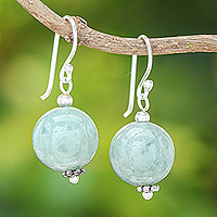 Pendientes colgantes de jade, 'Touch of Jade' - Pendientes colgantes de cuentas de jade y plata de ley de Tailandia