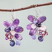 Pendientes colgantes de amatista y perlas cultivadas, 'Elegant Flora' - Pendientes de amatista y perlas cultivadas de Tailandia