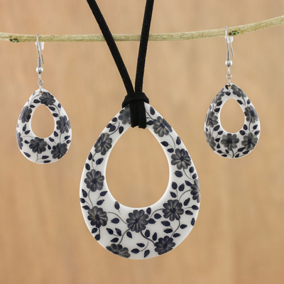 Ceramic jewelry set, 'Blossoming Vines' - Ceramic White Floral Pendant Necklace Dangle Earrings Set