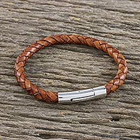 Leather braided bracelet, 'Magical Braid in Russet' - Light Brown Leather Braided Bracelet Crafted in Thailand
