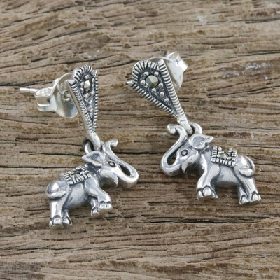 Pendientes colgantes de marcasita, 'Elefantes estrellados' - Pendientes colgantes de elefante estrellado de marcasita de plata de ley
