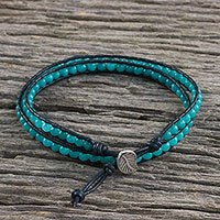 Pulsera envolvente con cuentas de cuarzo, 'Sea Window' - Pulsera envolvente con cuentas de cuarzo azul aguamarina de hoja de plata Karen