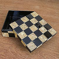 Caja decorativa de madera, 'Mosaic Chess' - Caja decorativa de madera con mosaico de Tailandia