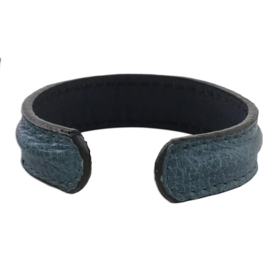 Herrenarmband aus Leder - Handgefertigtes blaugrünes Ledermanschettenarmband für Herren aus Thailand
