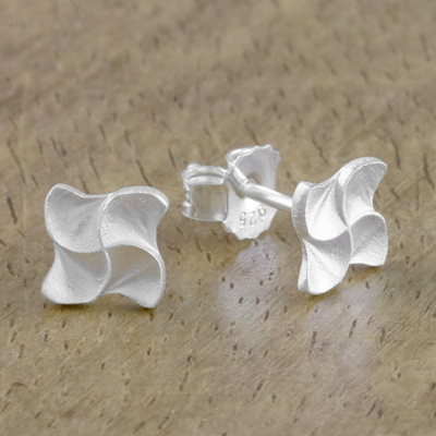 Sterling silver stud earrings, 'Gleaming Pinwheels' - Pinwheel-Shaped Sterling Silver Stud Earrings from Thailand