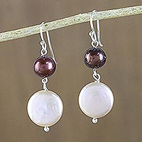 Pendientes colgantes de perlas cultivadas, 'Deep Moon' - Pendientes colgantes de perlas cultivadas elaborados en Tailandia
