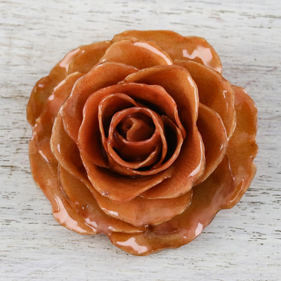 Natürliche Rosenbrosche - Handgefertigte Broschennadel aus natürlichen Rosen in Orange aus Thailand