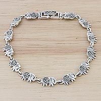 Pulsera de eslabones de marcasita y plata de ley, 'Marching Elephants' - Pulsera de eslabones de marcasita y elefante de plata de ley