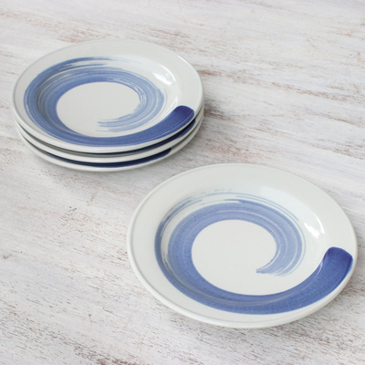 Platos de postre de cerámica, (juego de 4) - Juego de cuatro platos de cerámica azul y blanca hechos a mano artesanalmente