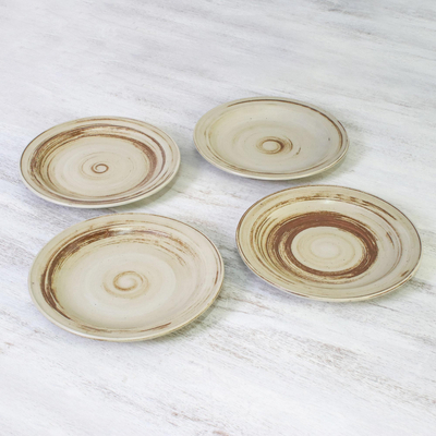 Platos llanos de cerámica - Juego de cuatro platos llanos de cerámica beige y marrón
