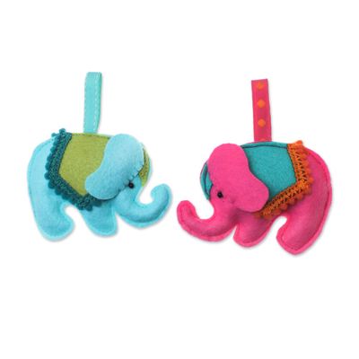 Filzornamente, (Paar) - Elefanten-Ornamente aus Filz in Fuchsia und Blau (Paar)