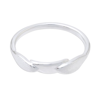 Sterling Silver Triple Leaf Motif Band Ring from Thailand