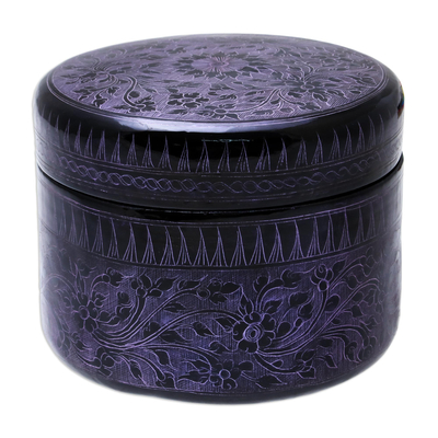 Deko-Box aus Mangoholz, „Exotic Flora in Purple“ – Runde Deko-Box aus Mangoholz in Lila aus Thailand