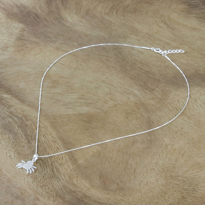 Halskette mit Anhänger aus Sterlingsilber, „Gleaming Spider“ – Halskette mit Spinnenanhänger aus Sterlingsilber aus Thailand