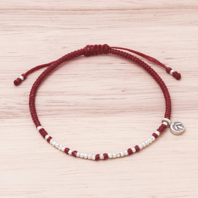 Armband mit Silberperlen, 'Bohemian Life in Red'. - In Thailand hergestelltes Silberarmband mit Karen-Perlen in Rot