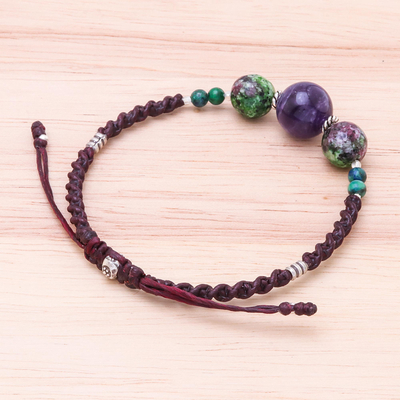 Armband mit Perlenanhänger und mehreren Edelsteinen - Armband mit Perlenanhänger und mehreren Edelsteinen aus Thailand