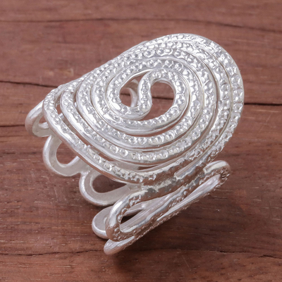 Anillo de cóctel de plata - Anillo de cóctel con patrón de espiral de plata Karen de Tailandia