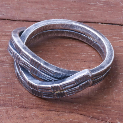 Silberner Wickelring - Oxidierter strukturierter Karen-Silber-Wickelring aus Thailand