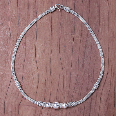 Halskette mit Anhänger aus Sterlingsilber, 'Simply Refined'. - Sterling Silber Kugel und Naga Kette Anhänger Halskette
