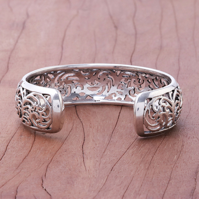 Sterling silver cuff bracelet, 'Elegant Garland' - Vine Pattern Sterling Silver Cuff Bracelet from