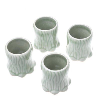 Keramik-Teeservice, (Set für 4) - Elefanten-Teeservice und Bambus-Tablett aus Seladon-Keramik (Set für 4)