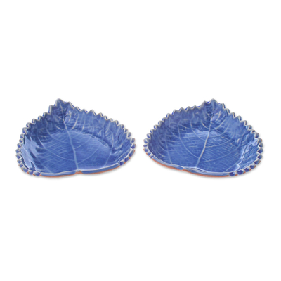 Keramikschalen, „Leaves of the Forest“ (Paar) - Blattförmige blaue Keramikschalen aus Thailand (Paar)
