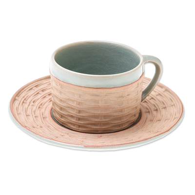 Taza y platillo de cerámica - Taza y platillo de cerámica Celadon con motivo de mimbre hechos a mano