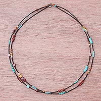 Jaspis- und Calcit-Perlenkette, „Mountain Charm“ – handgefertigte Calcit- und Jaspis-Halskette mit verstellbarer Länge