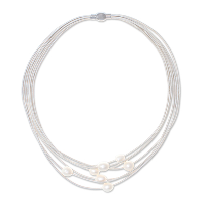 Halskette mit Anhänger aus Zuchtperlen - Zuchtperlen-Anhänger-Halskette an weißer Kordel aus Thailand