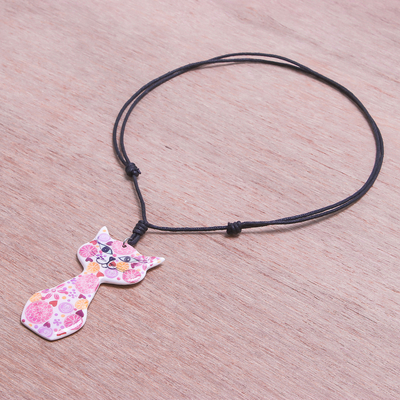 Collar colgante de cerámica - Collar con colgante de gato de cerámica con motivos florales pintados de rosa