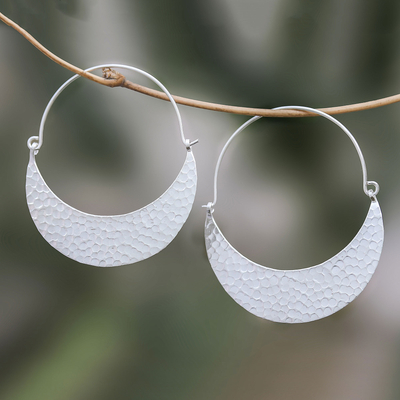 Silver hoop earrings, 'Patterned Crescent' - Hammered Karen Silver Hoop Earrings from Thailand