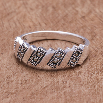 Sterling silver band ring, 'Perfect Rectangles' - Rectangle Motif Sterling Silver Band Ring from Thailand